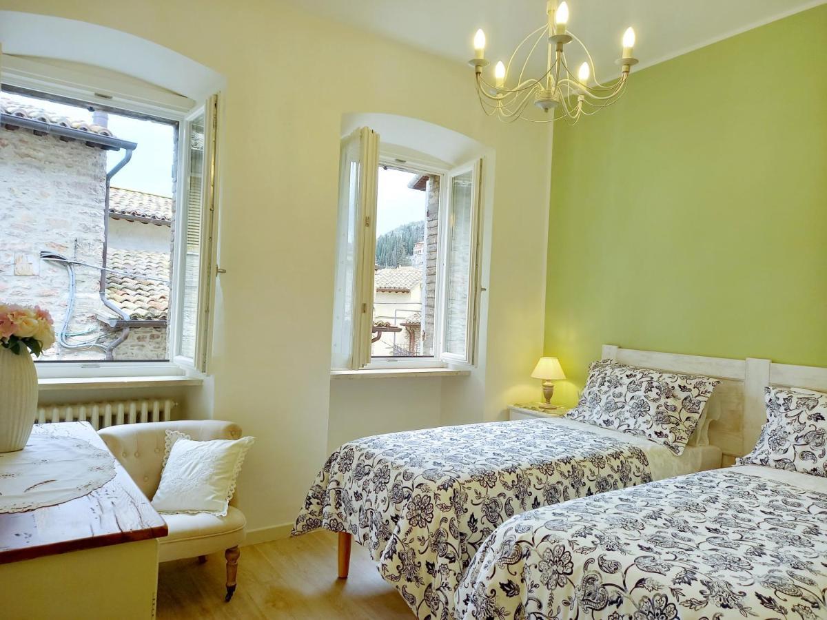 B&B Maison Gabry Asís Exterior foto